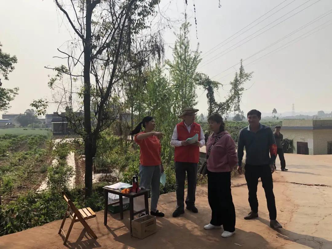 在林区及坟区入口卡点处设置火种回收箱