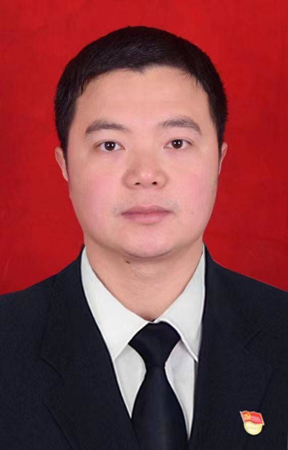 郭敏红底照