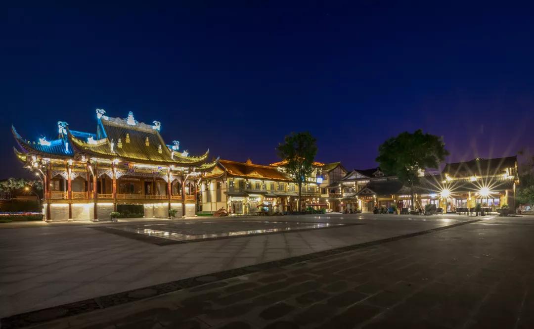 嘉州长卷-天街夜景